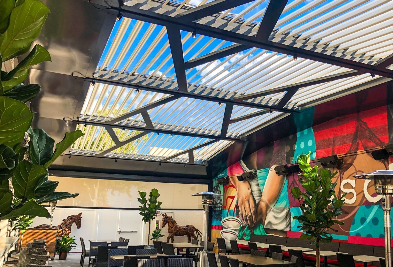 Custom pergola by Bluehaven Builders