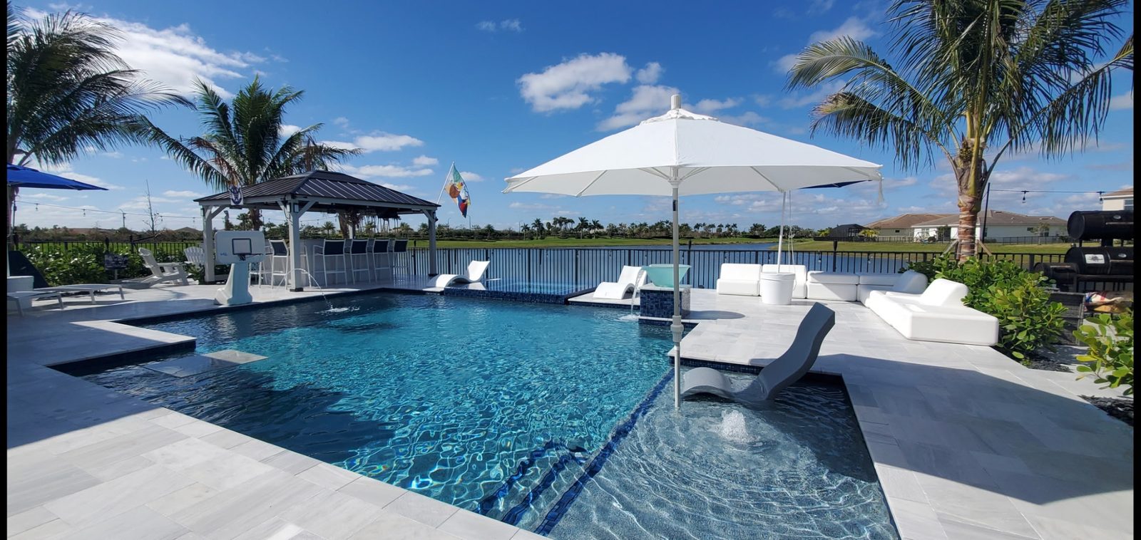 Pergola Project Gallery — Bluehaven Builders